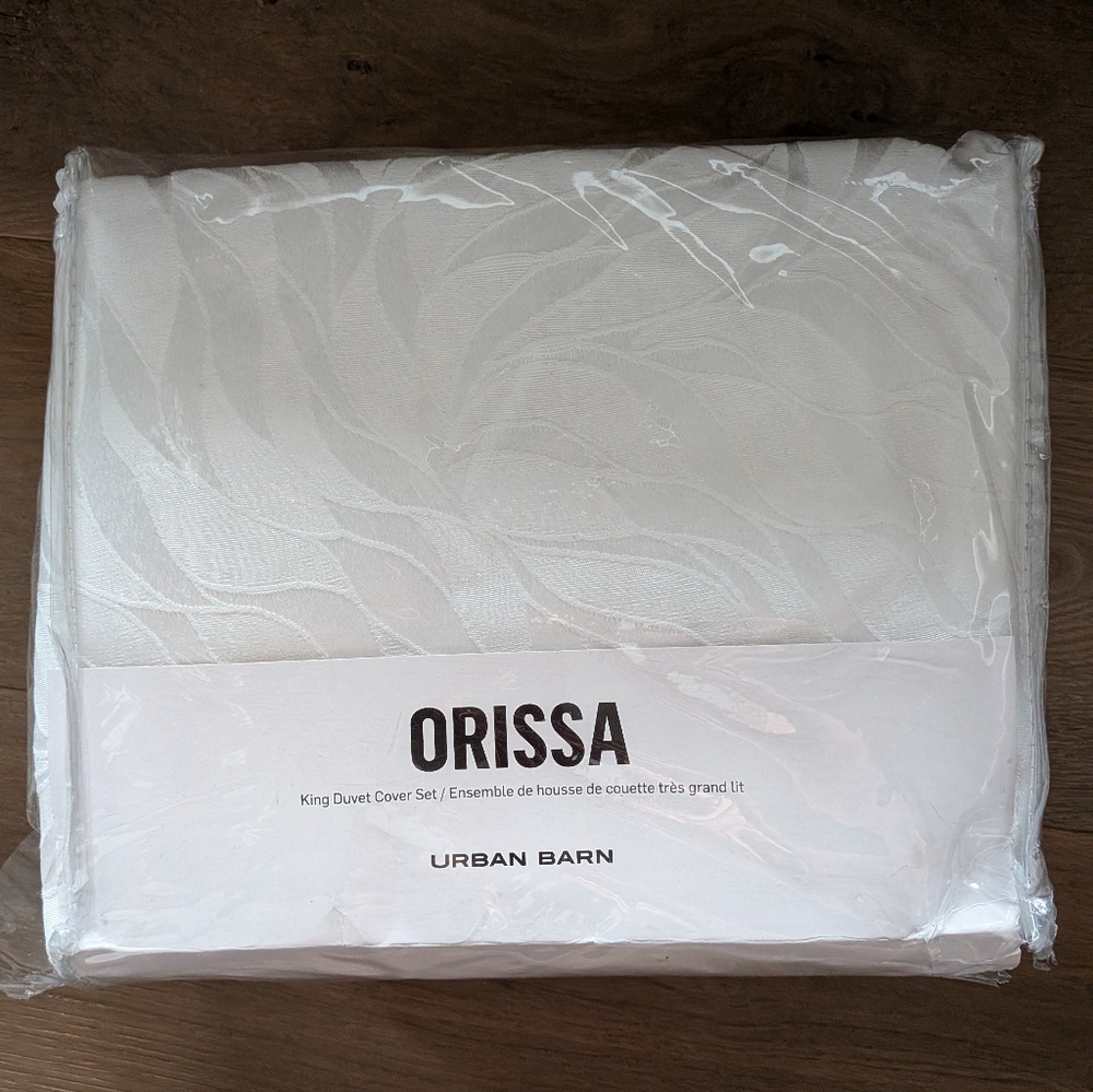 Orissa White King Duvet Cover Set By Urban Barn - Brand New In Packaging